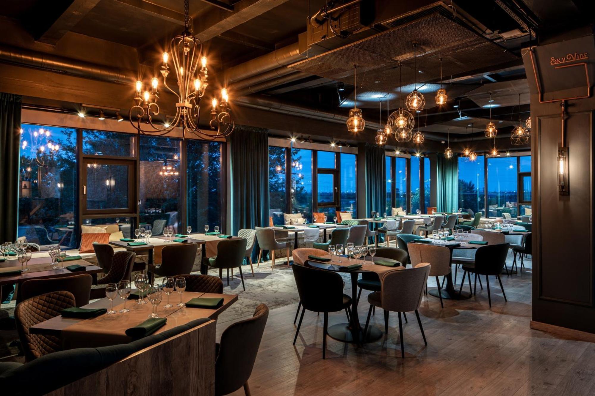 Sky Blue Hotel & Spa Paulesti  Экстерьер фото