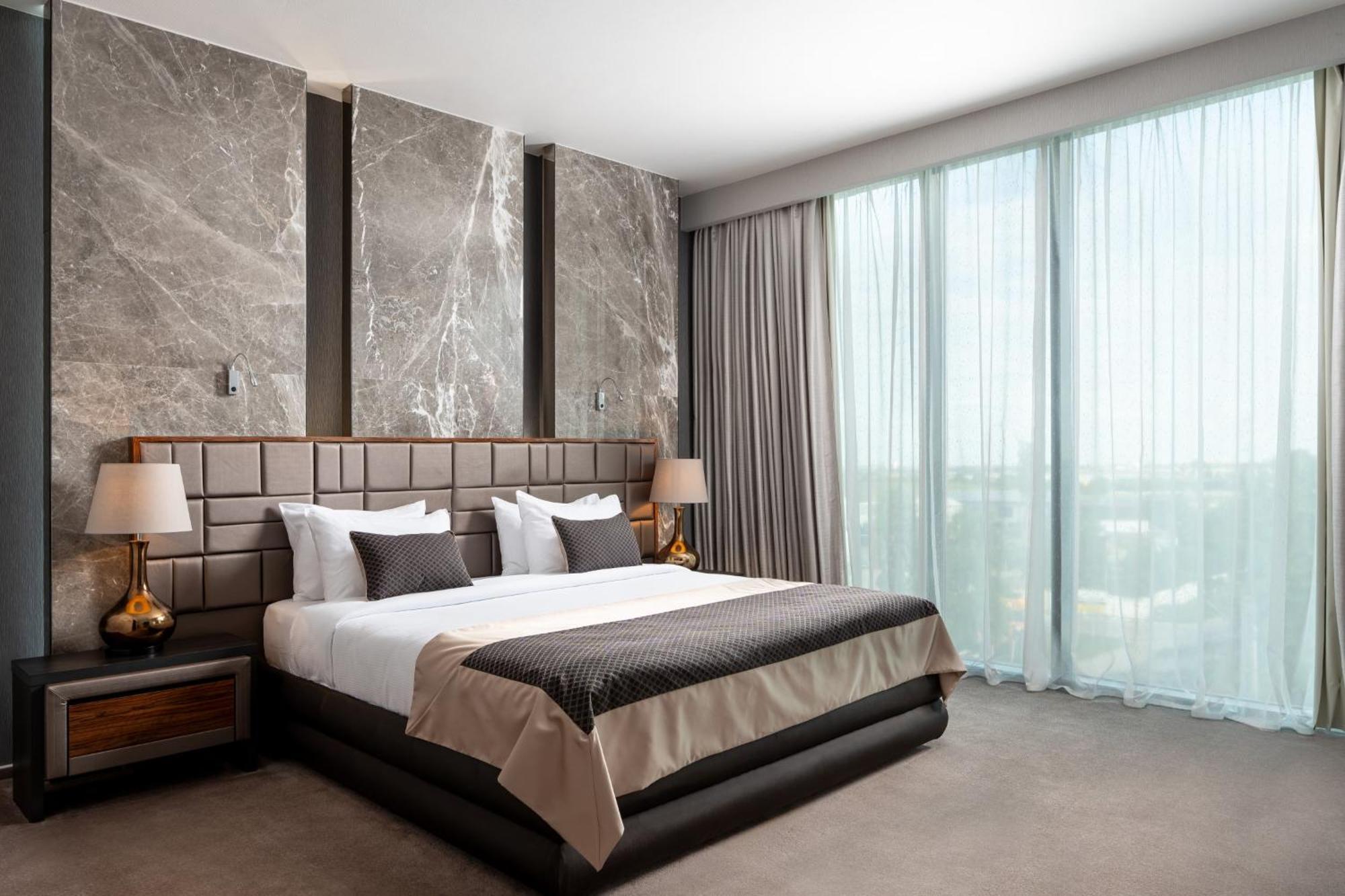 Sky Blue Hotel & Spa Paulesti  Экстерьер фото