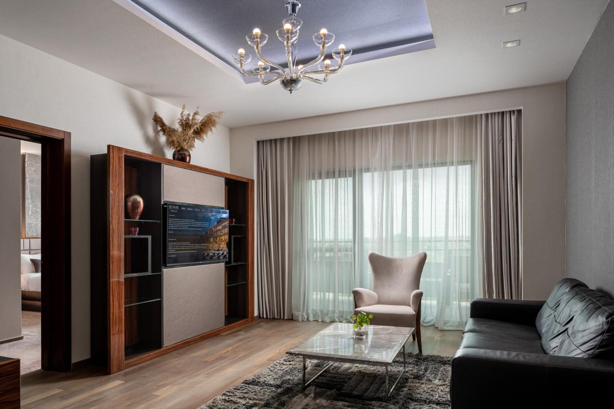 Sky Blue Hotel & Spa Paulesti  Экстерьер фото